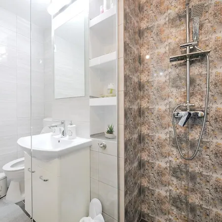 Luxury Ultracentral Curtea De Arges Exterior photo