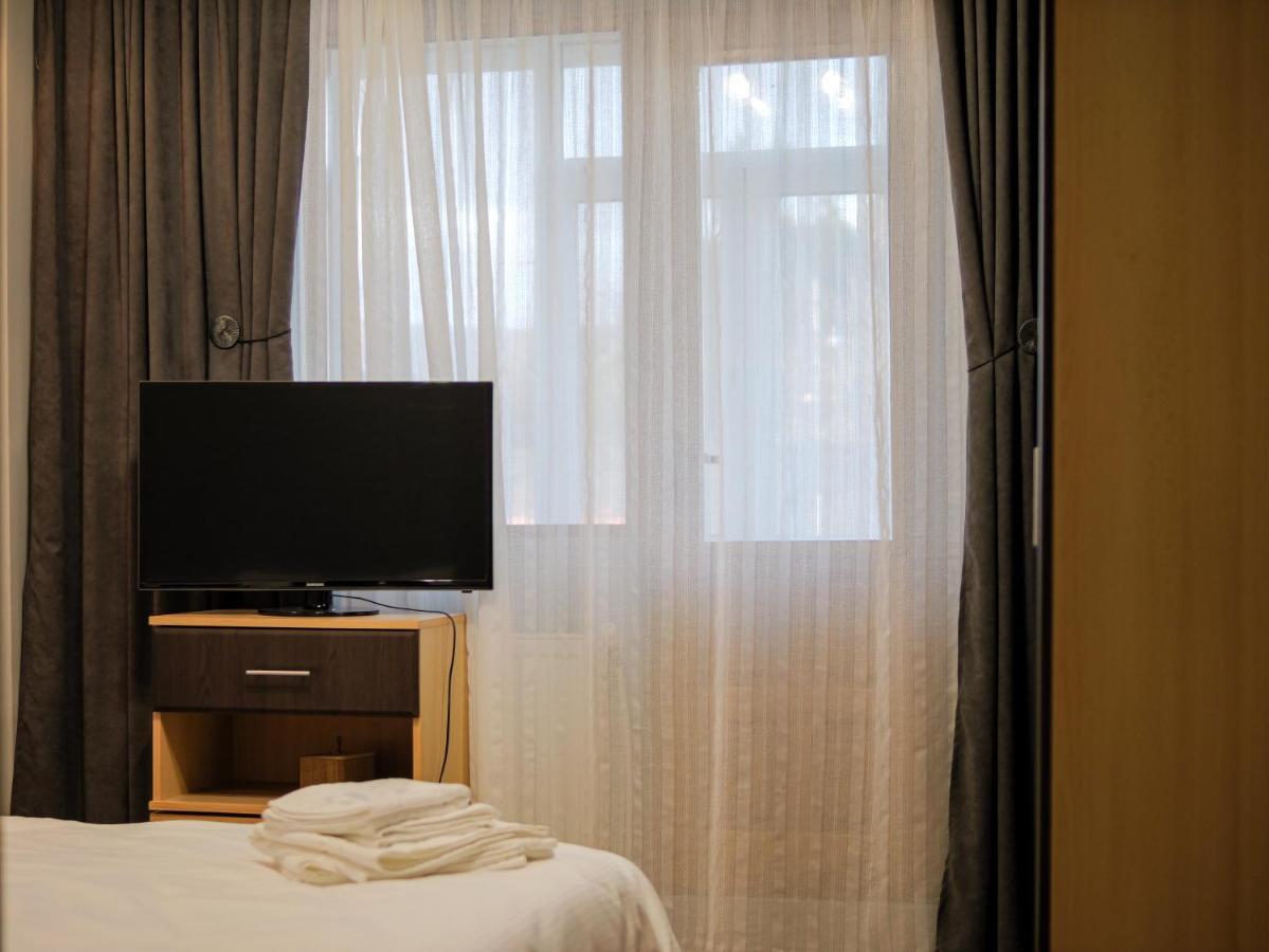 Luxury Ultracentral *