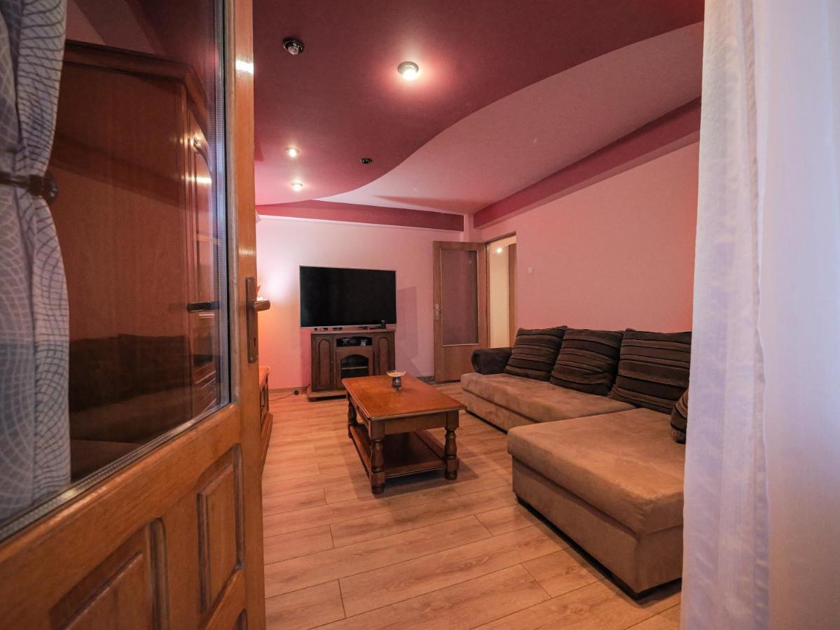Luxury Ultracentral